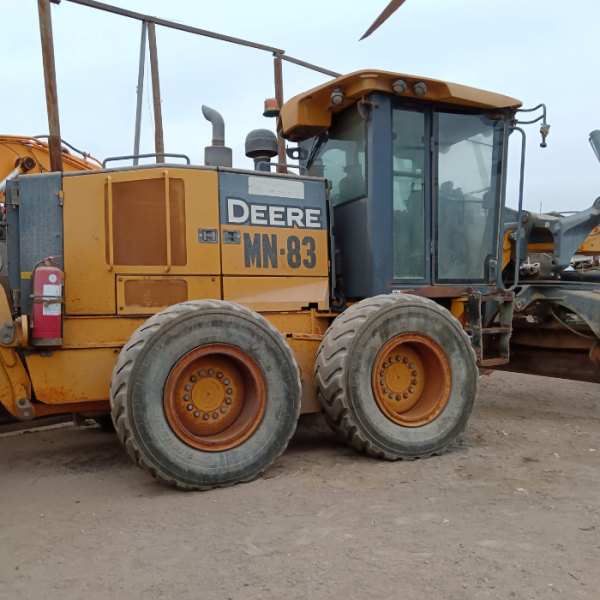 MOTONIVELADORA JOHN DEERE 772 G - Imagen 4