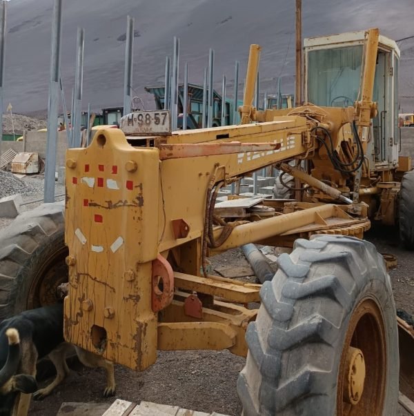 BULLDOZER  JOHN DEERE, 6068T AÑO 2006